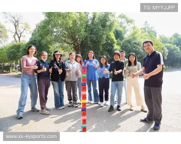 球队在新赛季前举行特别的团队建设活动